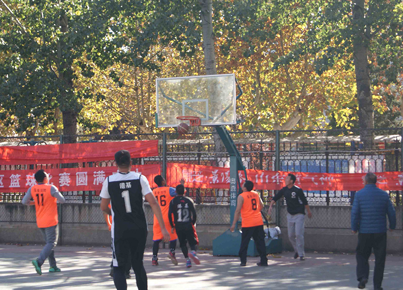 港基籃球隊首戰告捷